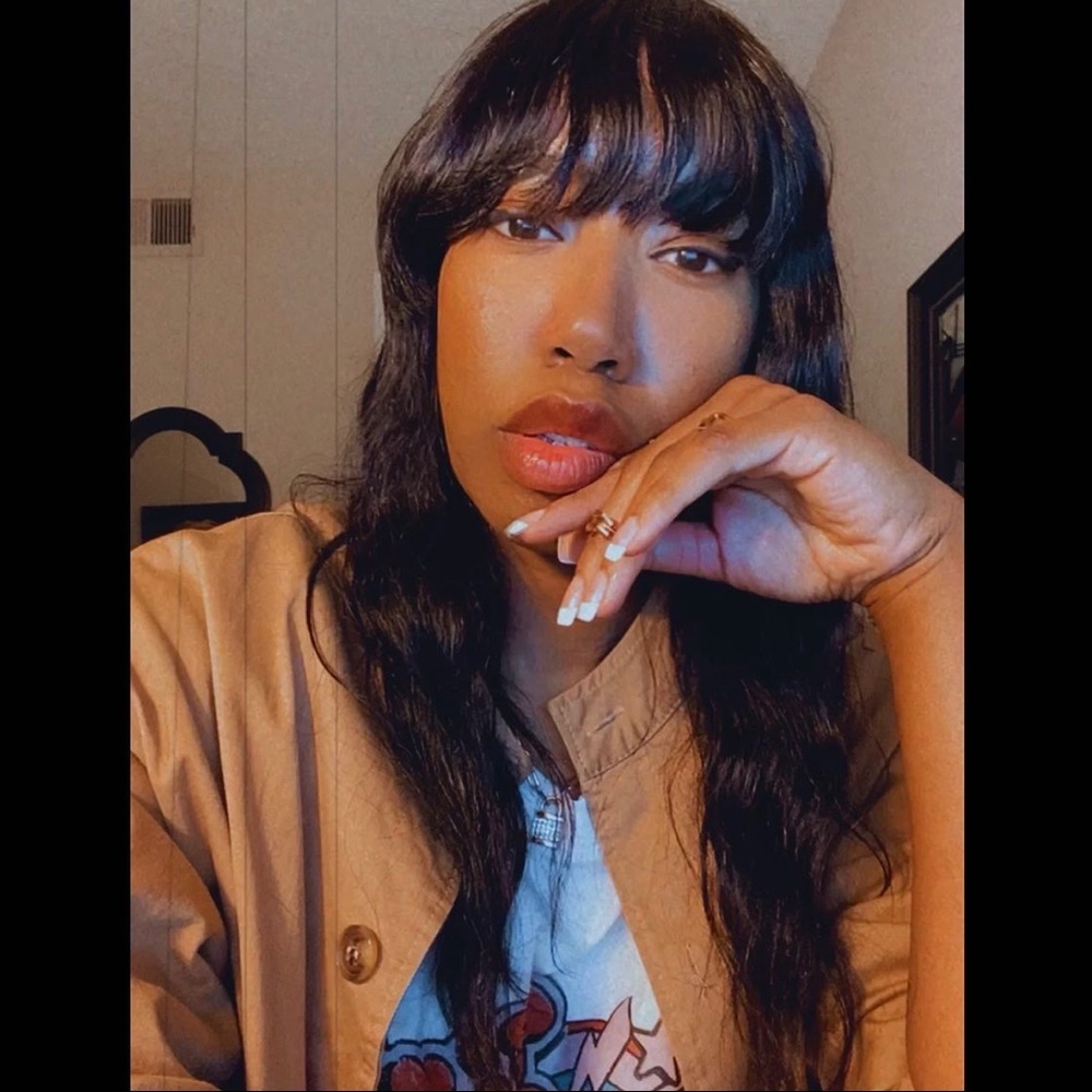 Meet your Posher, Jasmine